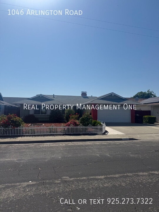 1046 Arlington Rd in Livermore, CA - Building Photo