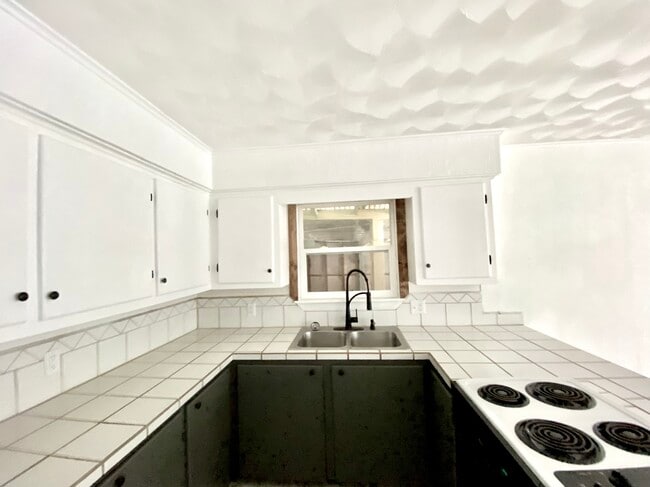 405 Mary Dr in Ruidoso, NM - Building Photo - Building Photo