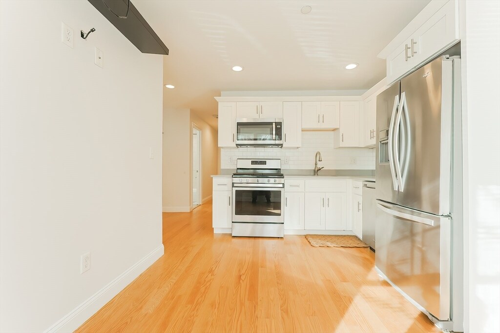 375 Dorchester St, Unit 1 in Boston, MA - Building Photo