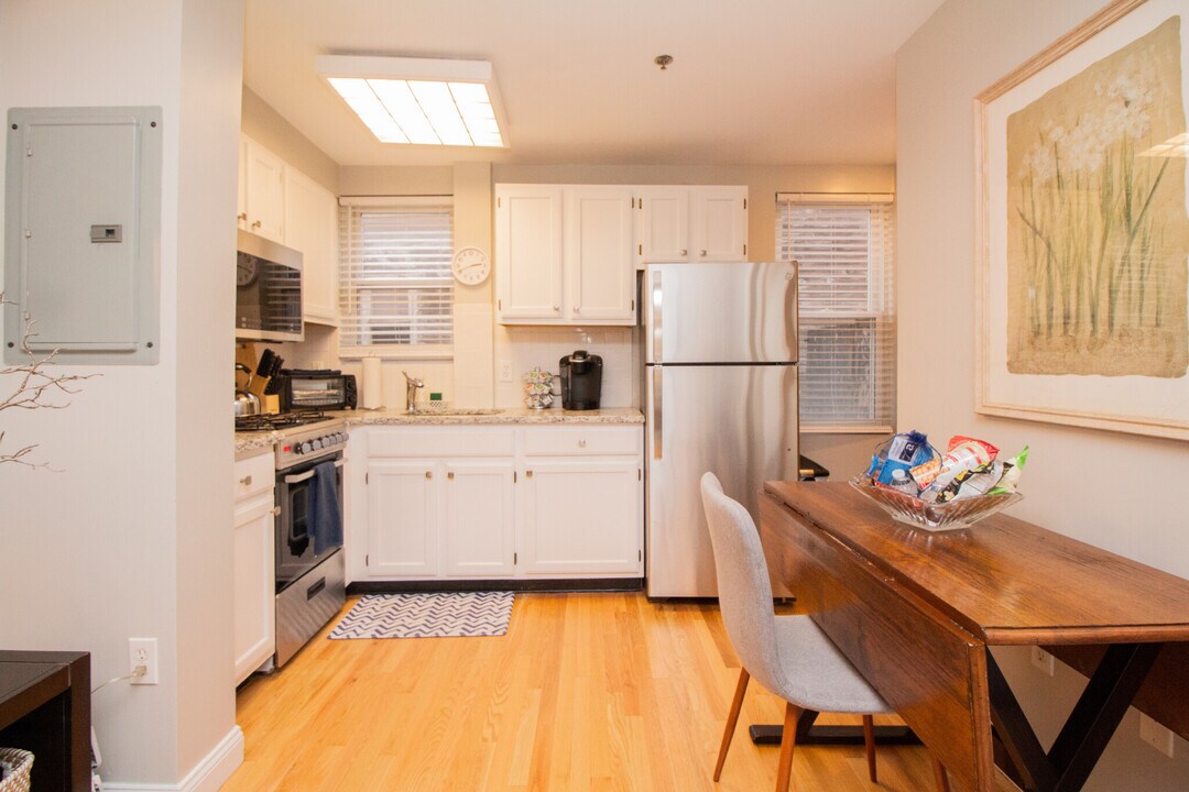 23 Jay St, Unit B in Cambridge, MA - Foto de edificio