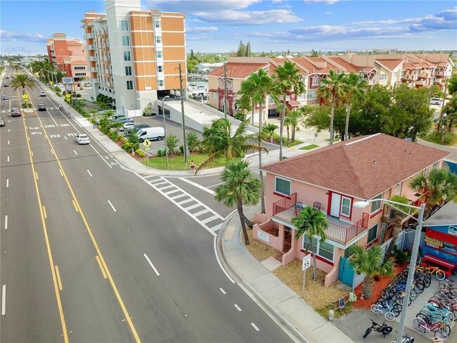 13047 Gulf Ln in Madeira Beach, FL - Building Photo - Building Photo