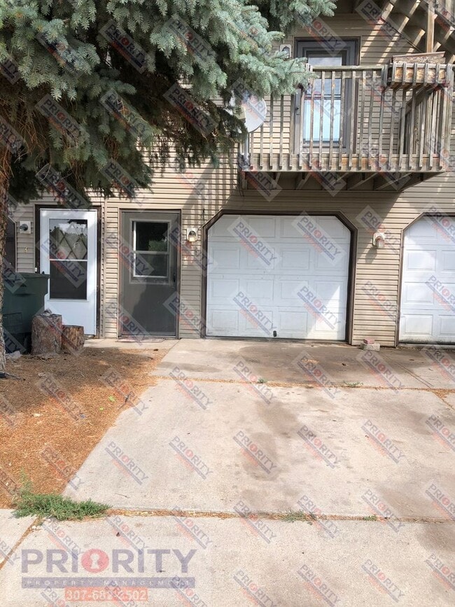 property at 532 Oregon Ave