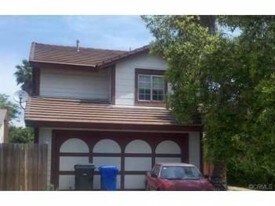 14424 Figwood Dr in Fontana, CA - Building Photo