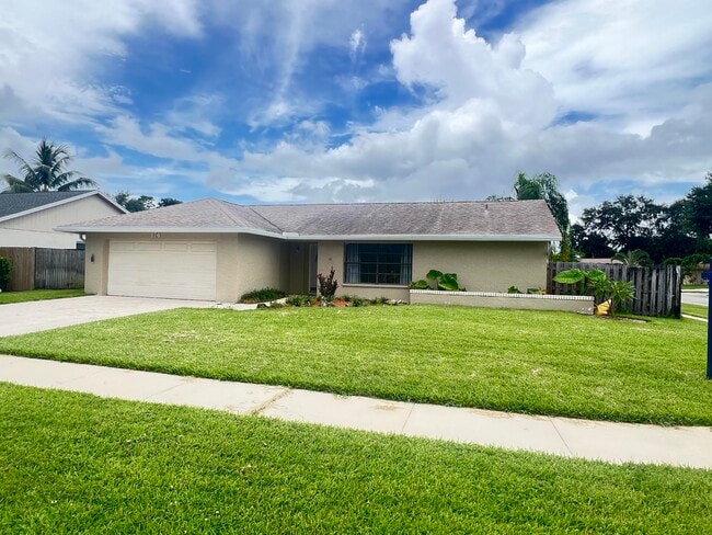 property at 174 Parkwood Dr