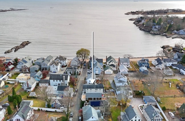 15 Bristol St in Branford, CT - Building Photo - Building Photo