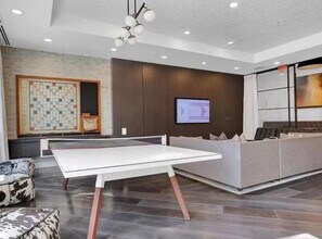 325 E Paces Ferry Rd NE, Unit Buckhead Penthouse Condo in Atlanta, GA - Building Photo - Building Photo