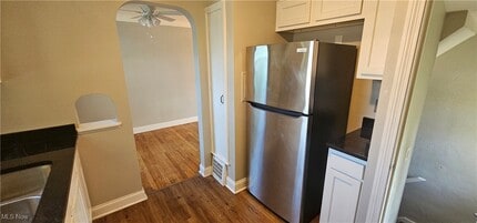 5025 Henry St in Garfield Heights, OH - Building Photo - Building Photo
