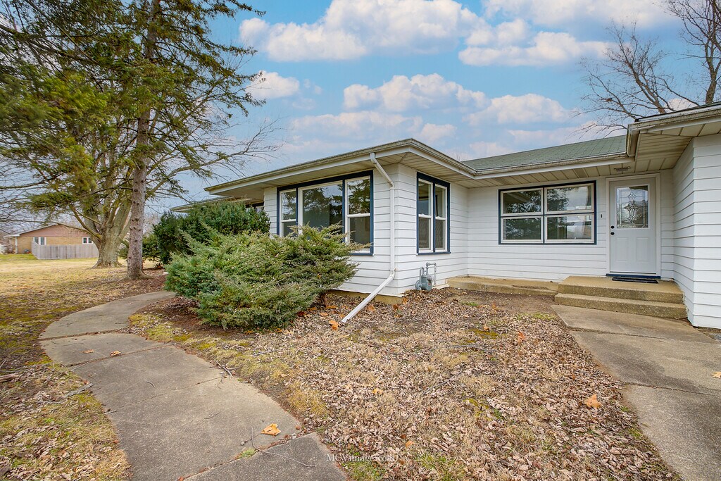 14261 McCarthy Rd Rentals in Lemont, IL