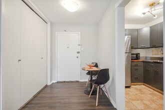 2401 H St NW in Washington, DC - Building Photo - Building Photo