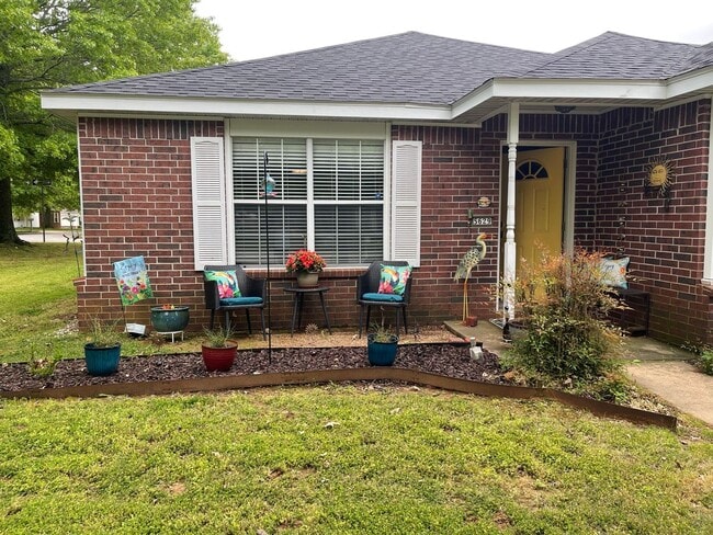 5629 W Fountain St in Fayetteville, AR - Building Photo - Building Photo