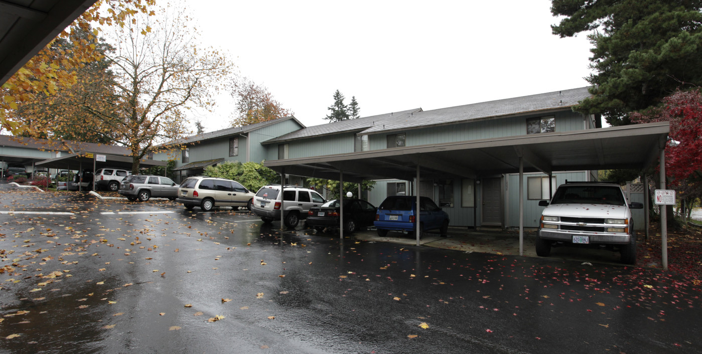 Park Crest Townhouses in Sandy, OR - Foto de edificio