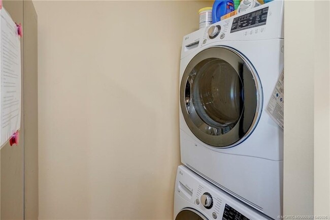 property at 331 Golfview Cir