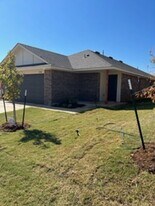 2908 NW 195th St in Edmond, OK - Building Photo