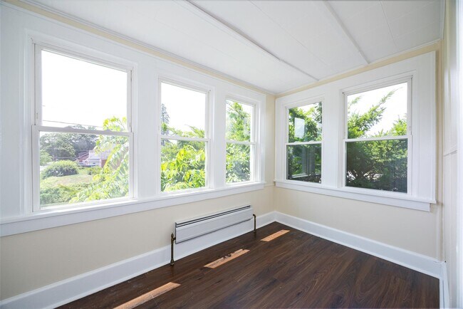 68 Clark St in Poughkeepsie, NY - Building Photo - Building Photo