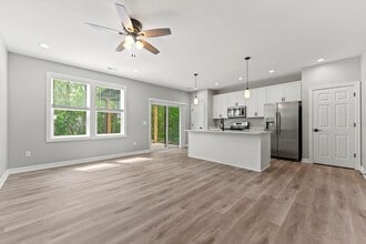 11532 Willowbrook Rd in Roscoe, IL - Building Photo - Building Photo