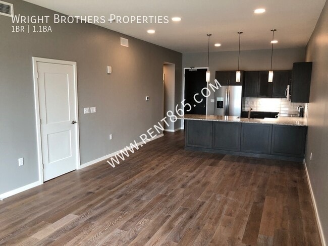 property at 333 W Depot Ave