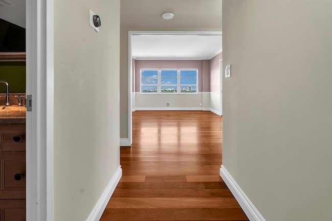2500 E Las Olas Blvd, Unit 802 in Fort Lauderdale, FL - Building Photo - Building Photo