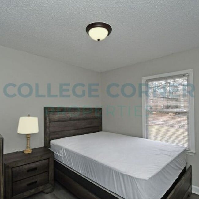 property at 1400 Brookwood Dr