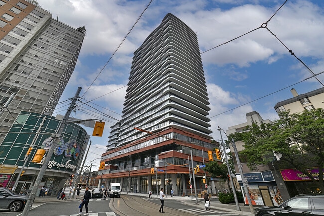 280 Dundas St W in Toronto, ON - Building Photo - Building Photo