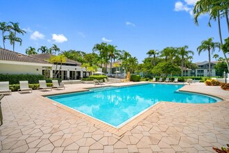 2159 Polo Gardens Dr in Wellington, FL - Building Photo - Building Photo