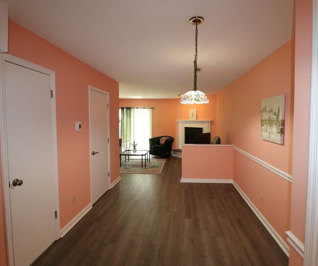 171 Forest View Dr in Winston-Salem, NC - Foto de edificio - Building Photo