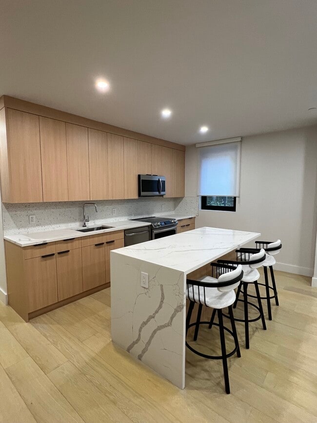 244 Water St, Unit 3