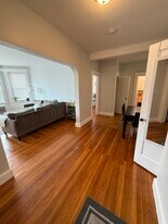 175 Harvard St, Unit 2 in Brookline, MA - Building Photo