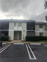 703 Gardens Dr in Pompano Beach, FL - Building Photo