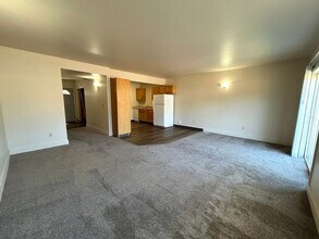 1308 N Brooklane St in Ellensburg, WA - Building Photo - Building Photo