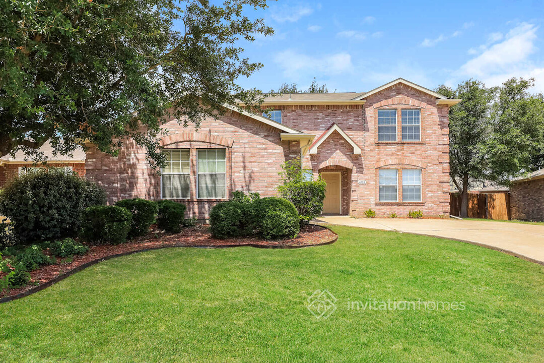 1002 Chatham Ln in Forney, TX - Building Photo