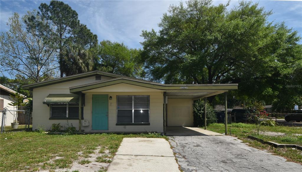 10001 N 22nd St in Tampa, FL - Building Photo