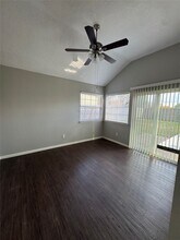 7138 River Garden Dr in Houston, TX - Building Photo - Building Photo