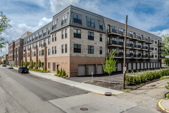 Triumph Apartments in Columbus, OH - Foto de edificio - Building Photo