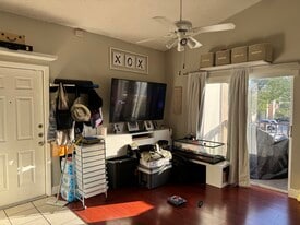 1881 NW 96th Ter, Unit 7G in Pembroke Pines, FL - Building Photo