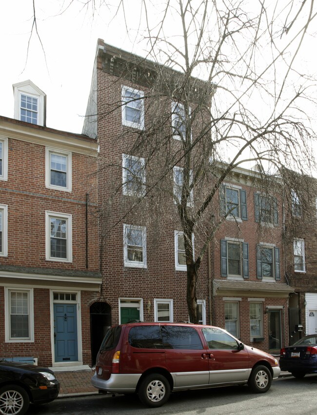 749 S 2nd St in Philadelphia, PA - Foto de edificio - Building Photo