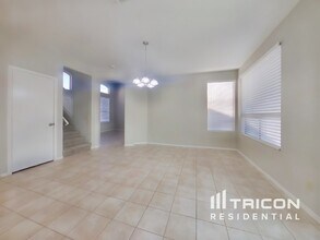 3802 W Firehawk Dr in Glendale, AZ - Building Photo - Building Photo