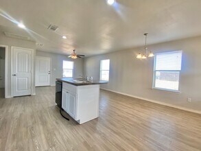 4302 E 61st St in Lubbock, TX - Building Photo - Building Photo