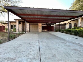 9108 Tundra Ave in Laredo, TX - Building Photo - Building Photo