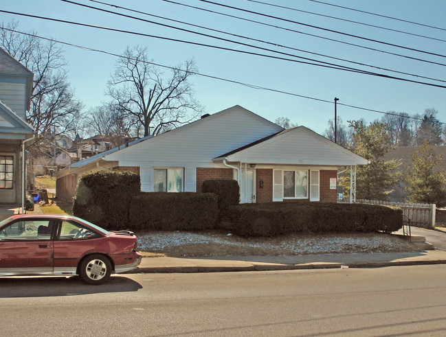 716 Wyoming St in Dayton, OH - Building Photo - Building Photo