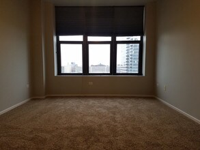 849 N Franklin St-Unit -1122 in Chicago, IL - Building Photo - Building Photo