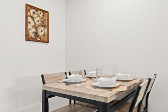 22 2nd St, Unit SI ID1032305P in Mount Clemens, MI - Foto de edificio - Building Photo