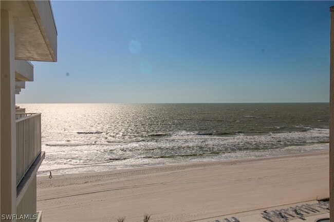 property at 3443 Gulf Shore Blvd N