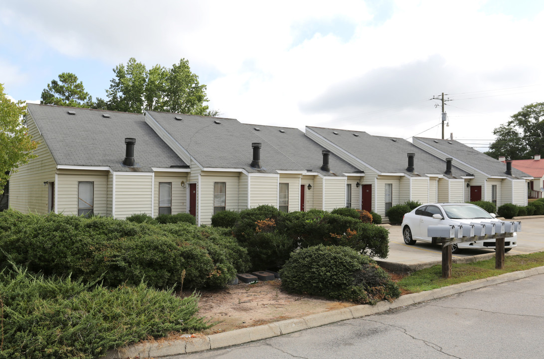 Commerce Square Apartments in Lagrange, GA - Building Photo