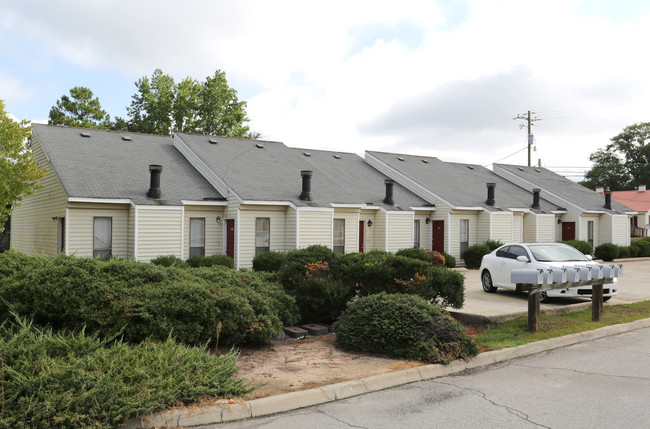 Commerce Square Apartments