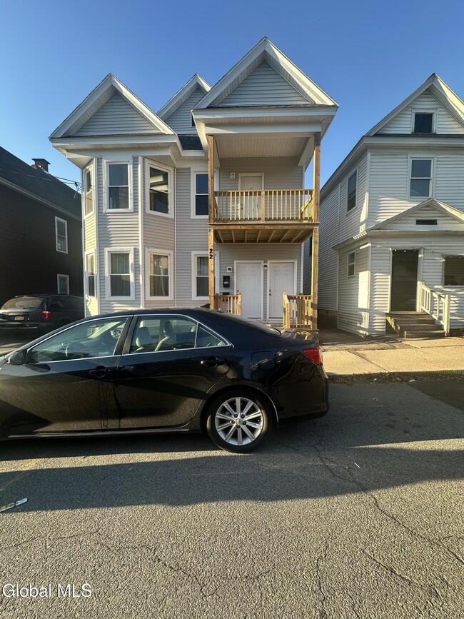 22 Wilson Ave in Amsterdam, NY - Building Photo - Building Photo