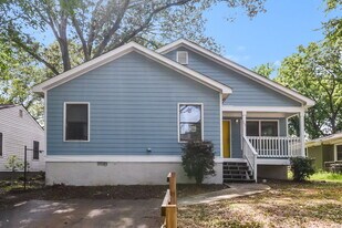 700 S Grand Ave NW in Atlanta, GA - Building Photo