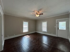221 C St in Rogers, AR - Building Photo - Building Photo
