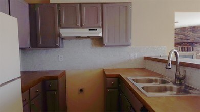890 Palo Verde Dr in Sierra Vista, AZ - Foto de edificio - Building Photo