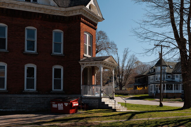 607 Budd St in Carthage, NY - Building Photo - Building Photo