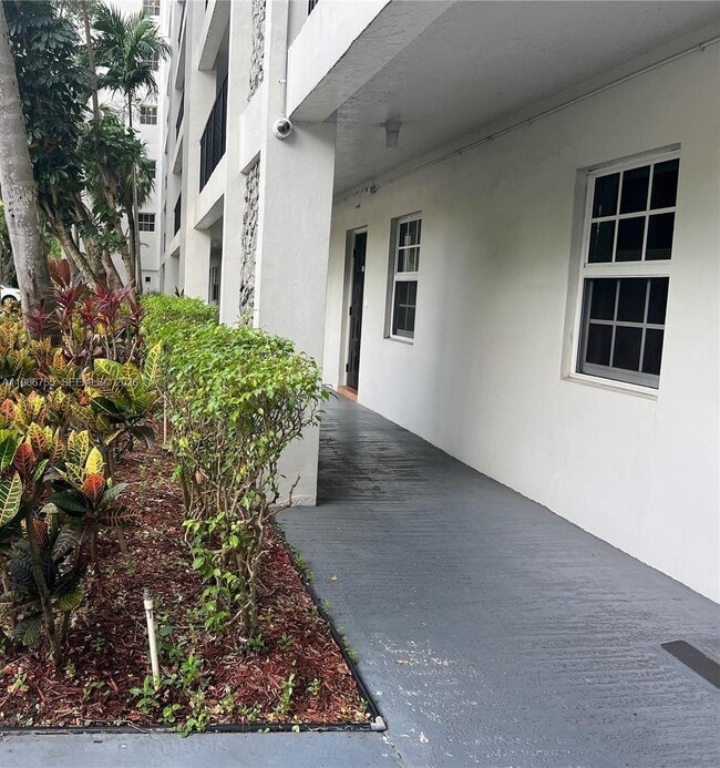 property at 2900 N Course Dr